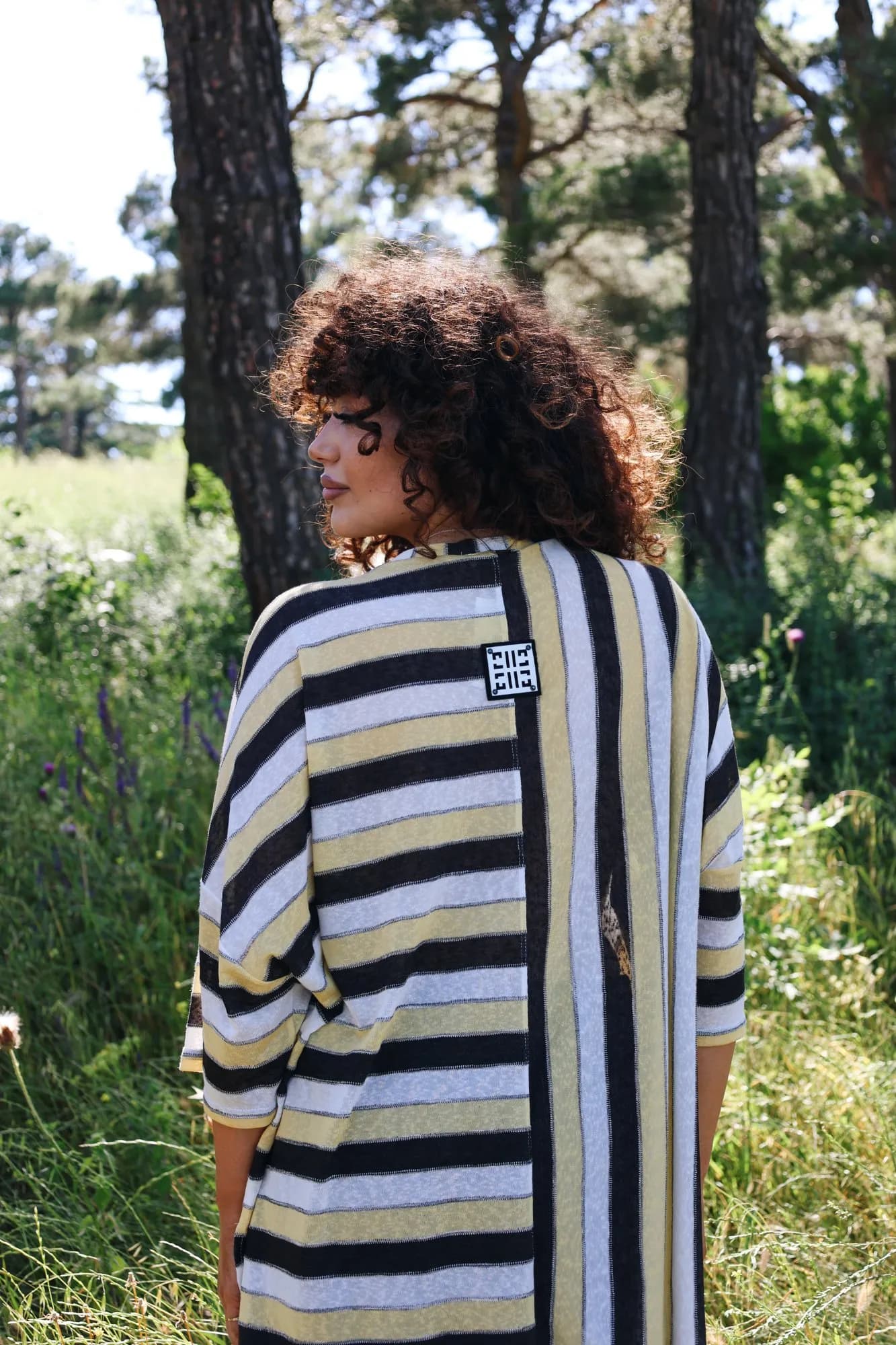 Relaxed-Fit Oversized Top 4