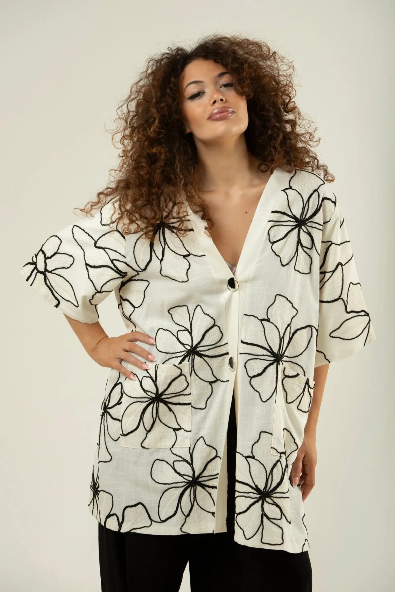 Floral Embroidered Linen-Blend Kimono Cardigan 1